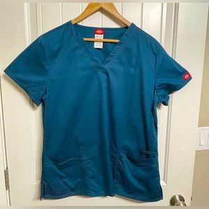 New Dickies Gen Flex Women's 2-Pocket Stretch V-Neck
Top Medical Scrubs